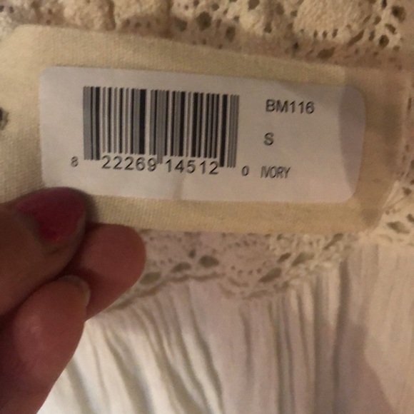 White BOHO Me Rayon blouse/top - Picture 13 of 13